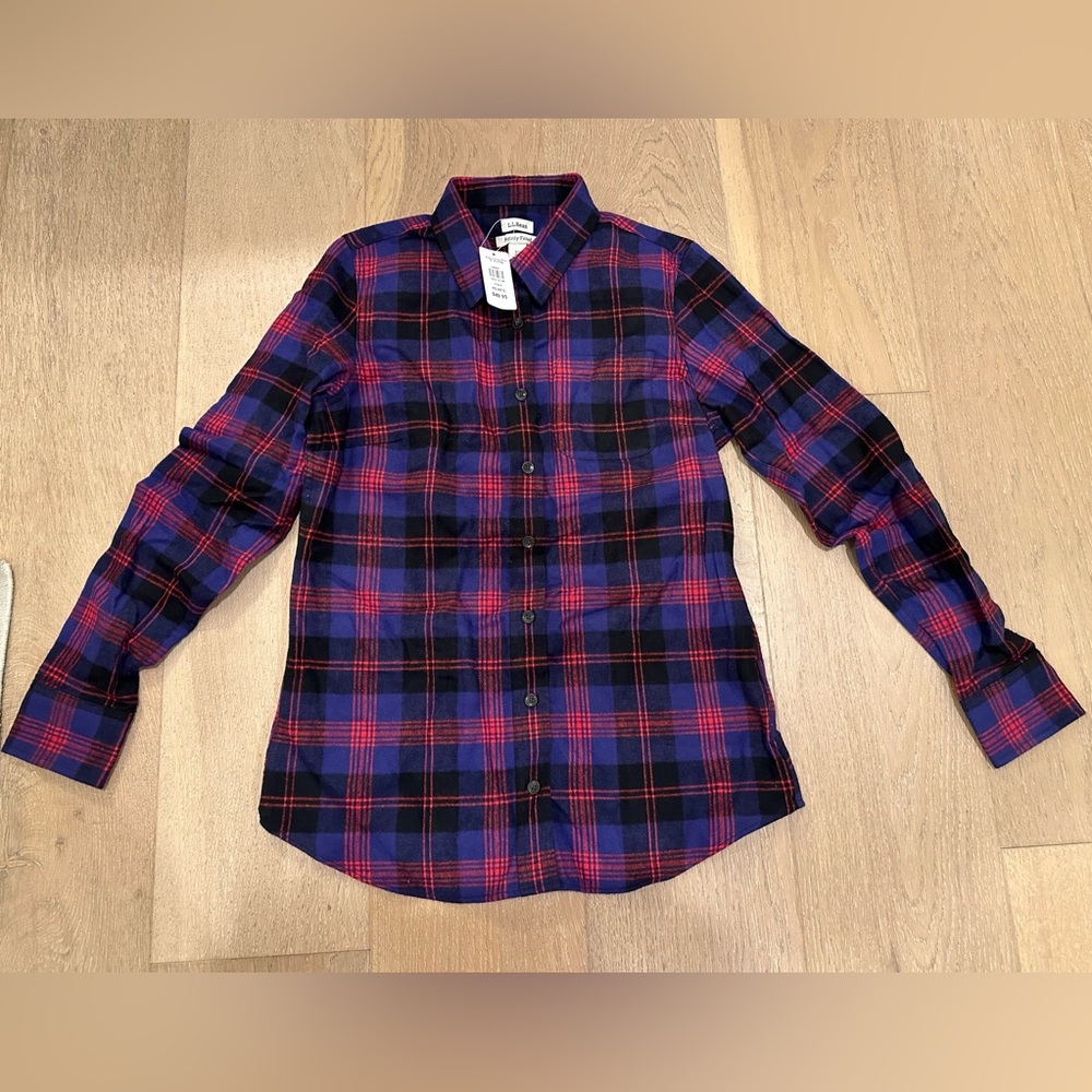 L.L. Bean Women’s Red and Blue Flannel Plaid Shirt NWT size XS